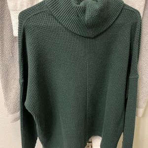 Lightweight turtleneck sweater
